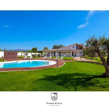 Destino Di Nora Bed & Breakfast 4*